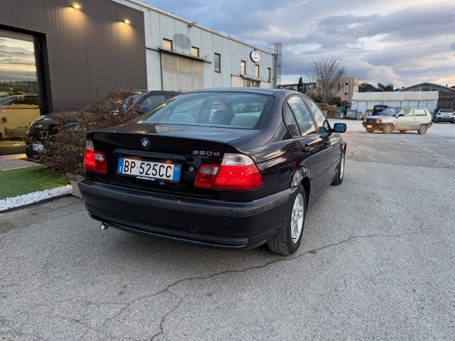 BMW 320d BERLINA MANUALE "CONTO VENDITA UNICO PROPRIETARIO"